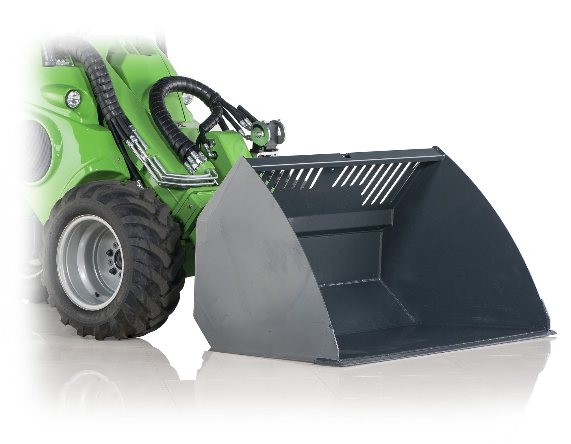Light Material Bucket for Avant Mini Loaders