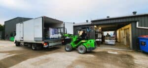 Avant 528 Mini Loader Sydney Zoo Produce Unloading