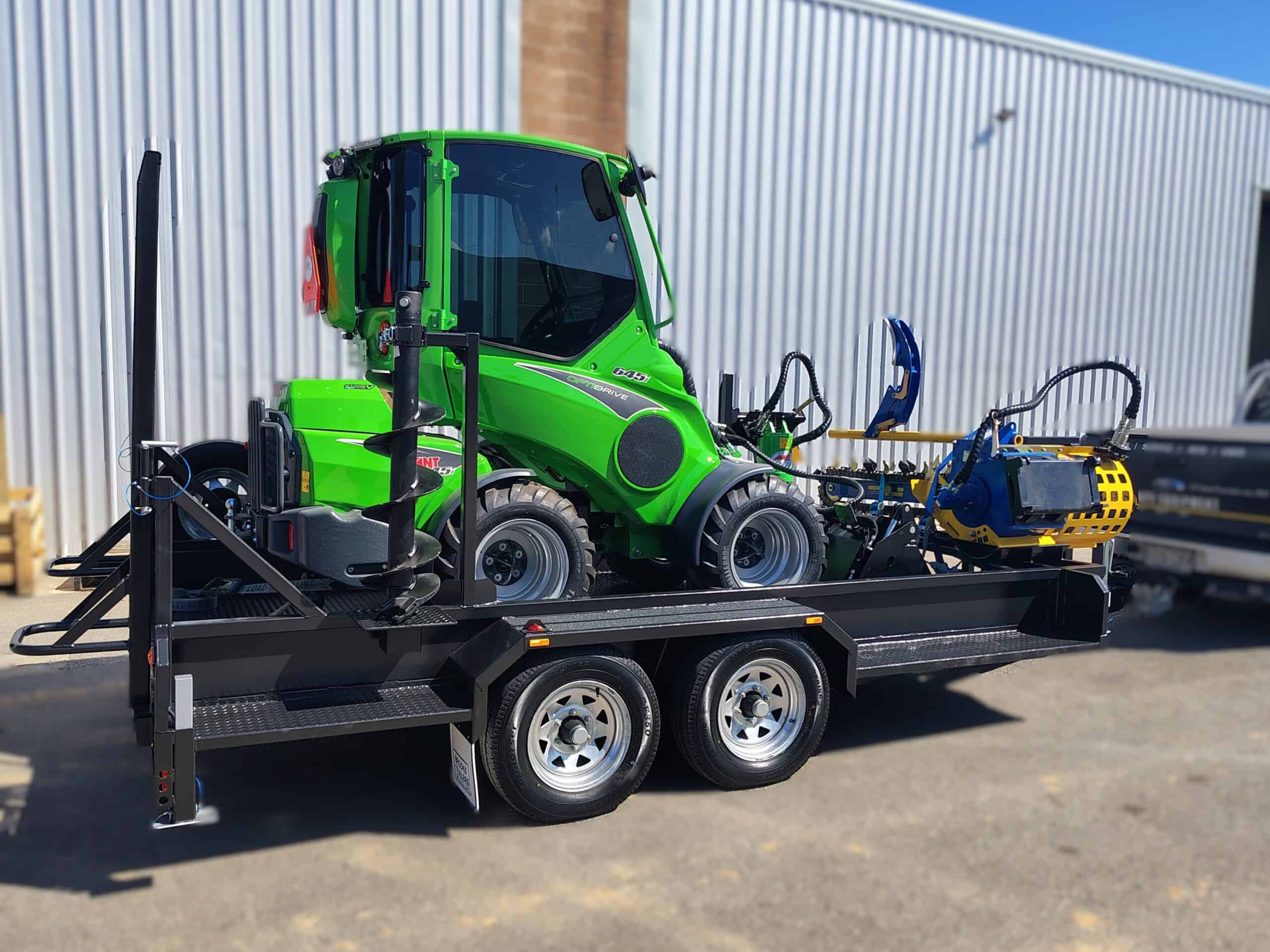 First Avant 645i Mini Loader Arrives in Australia!