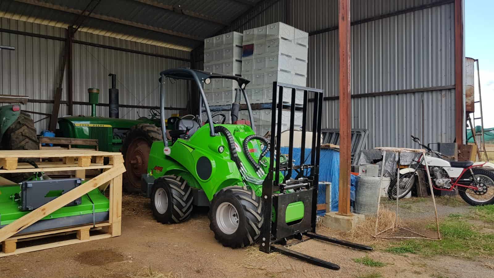 Rasmussen Avant BeePro Articulated Loader for Beekeepers